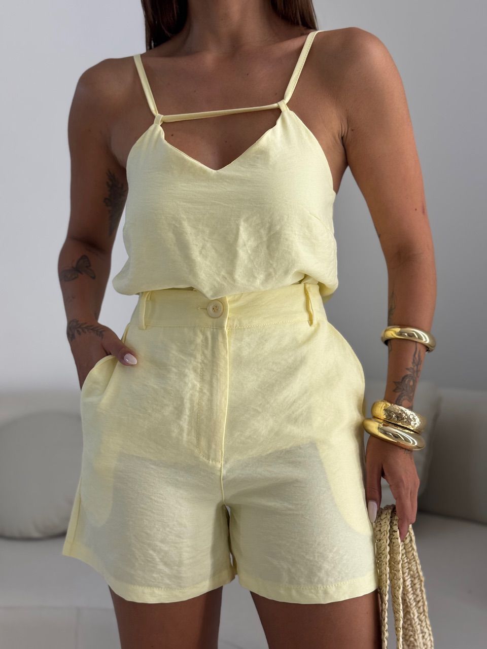 CONJUNTO VIVI SHORT YELLOW BUTTER