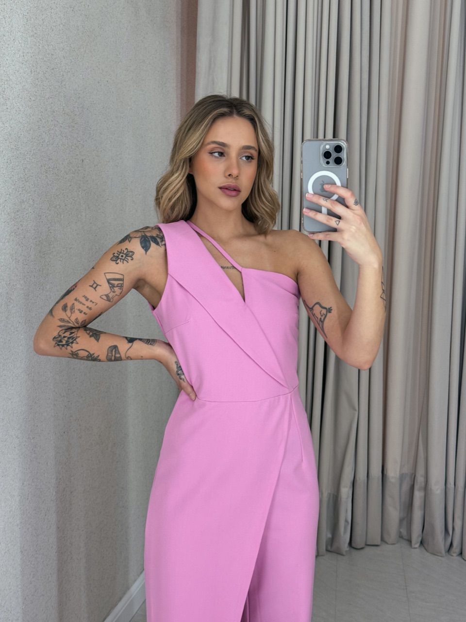 MACACÃO AGNES NULA MANGA ROSA