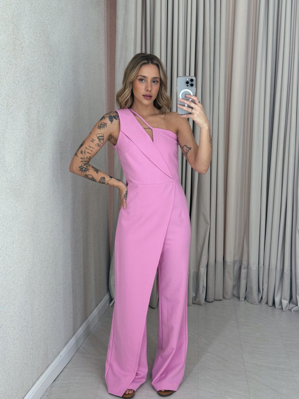 MACACÃO AGNES NULA MANGA ROSA