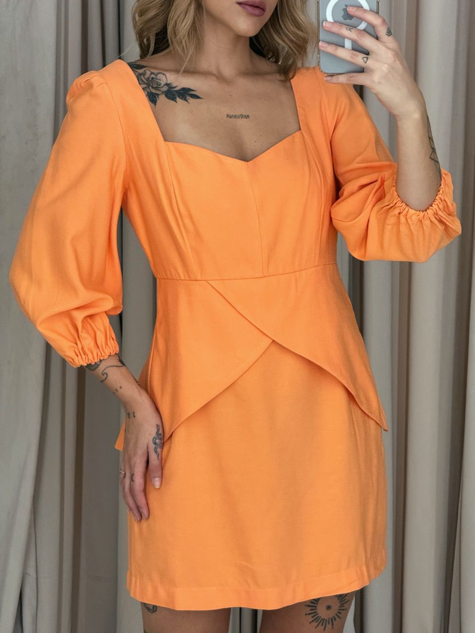VESTIDO ANGELITA MANGA BUFANTE LARANJA