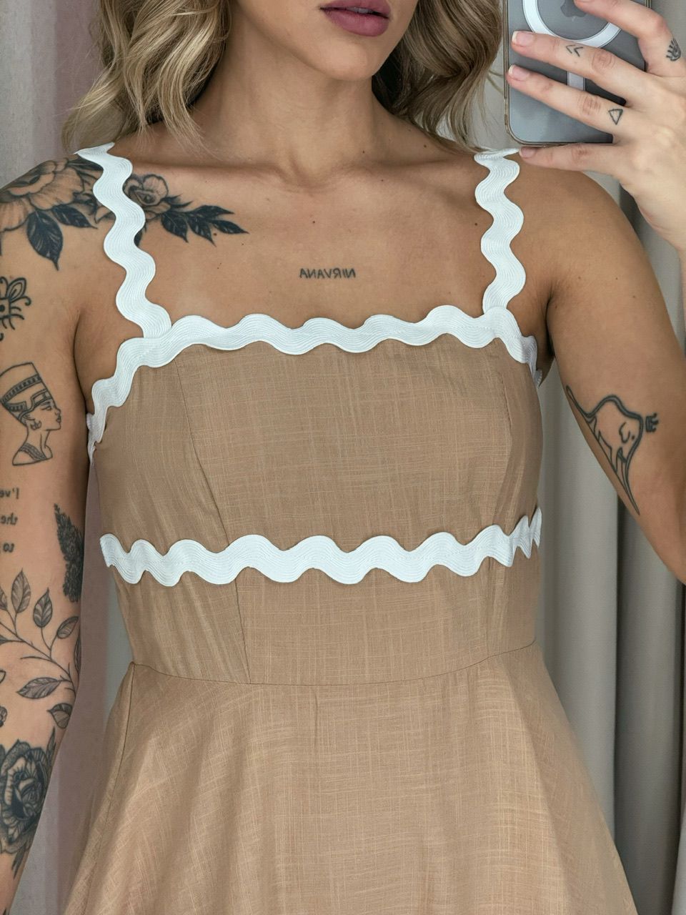 VESTIDO DANDARA CURTO NUDE