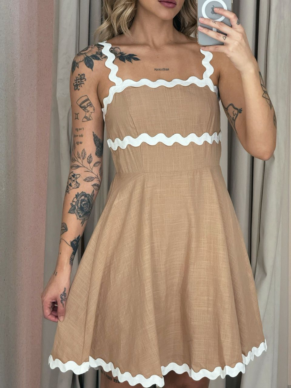 VESTIDO DANDARA CURTO NUDE