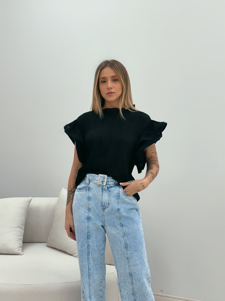BLUSA BIANCA PLISSADA PRETA