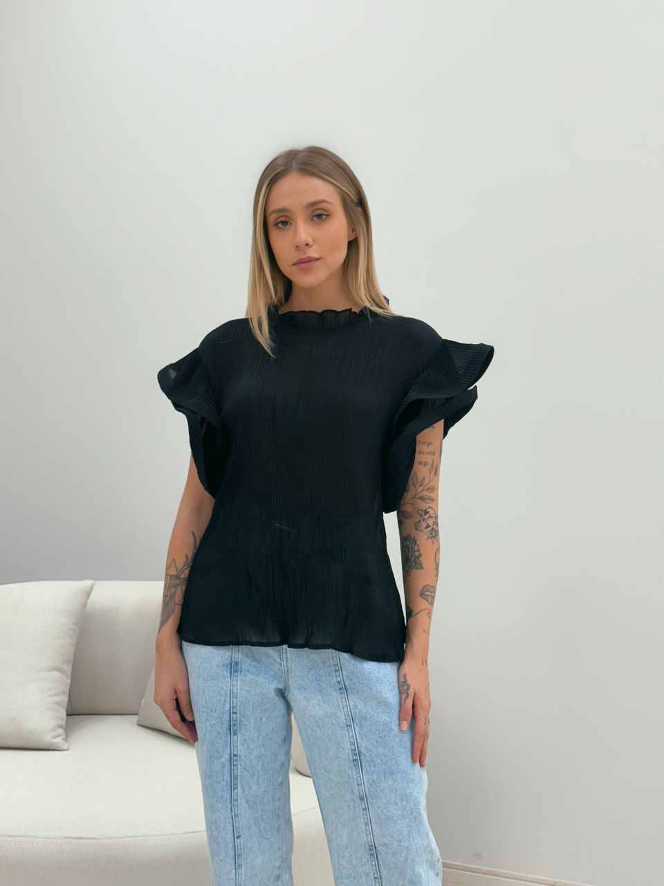 BLUSA BIANCA PLISSADA PRETA