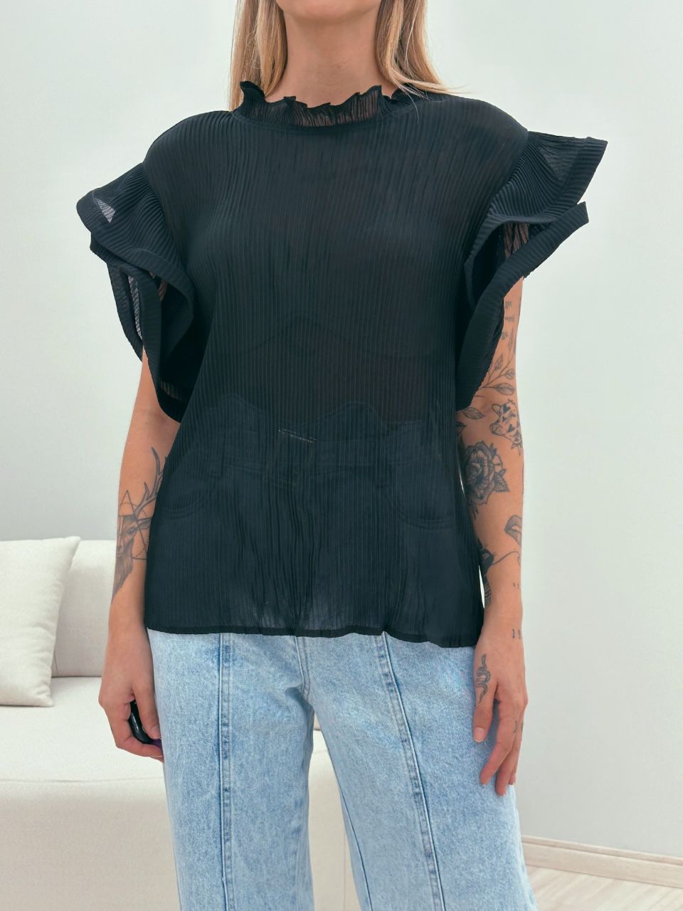 BLUSA BIANCA PLISSADA PRETA