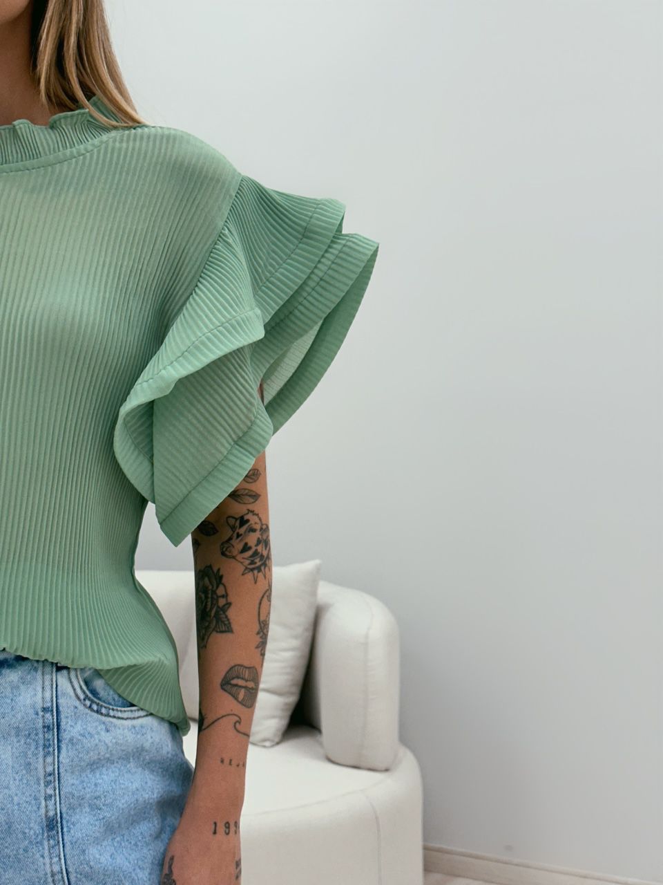 BLUSA BIANCA PLISSADA VERDE