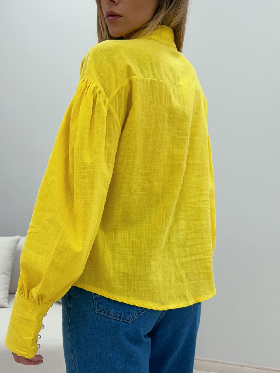 CAMISA BOTÕES PÉROLA AMARELA