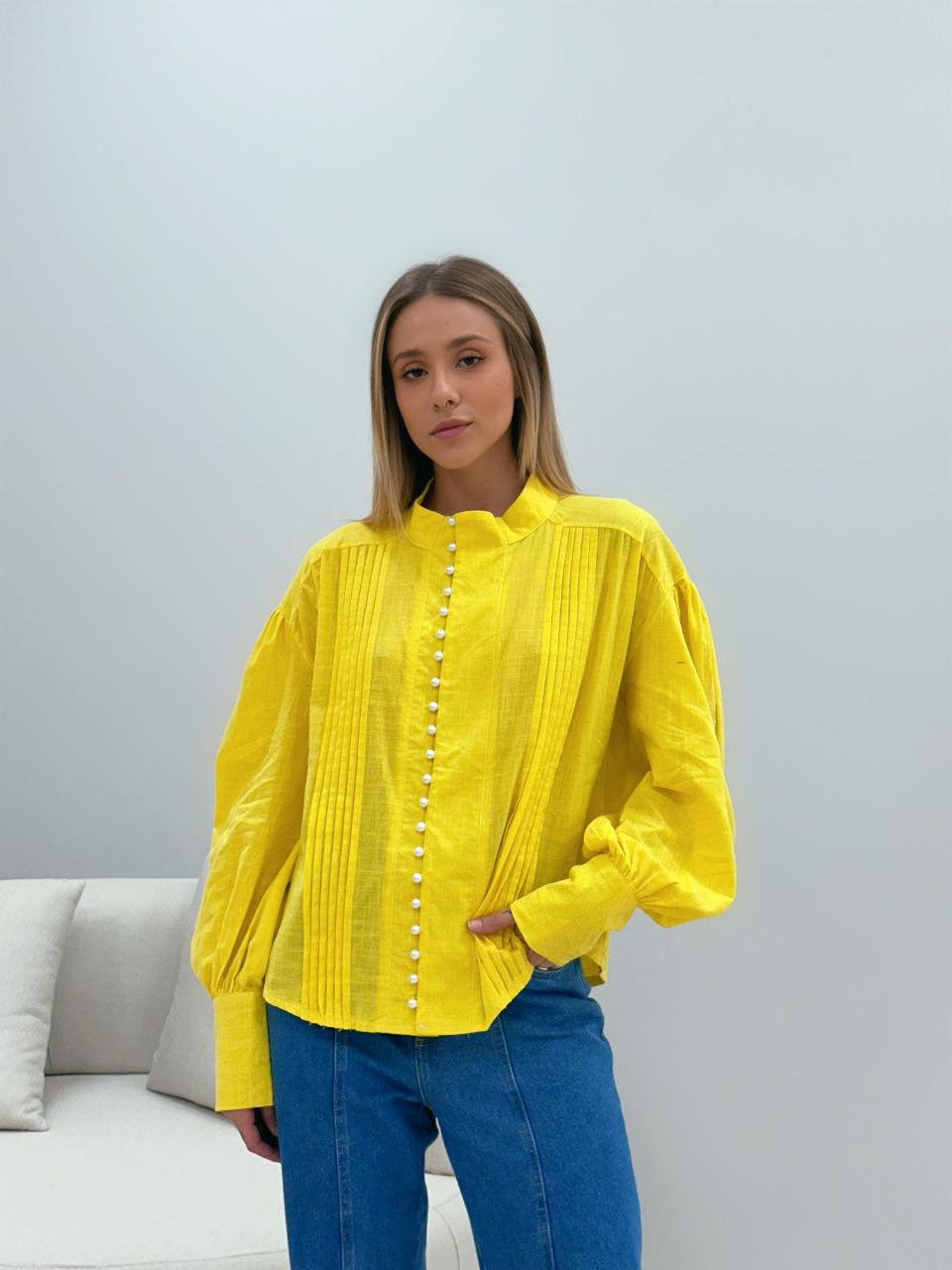CAMISA BOTÕES PÉROLA AMARELA