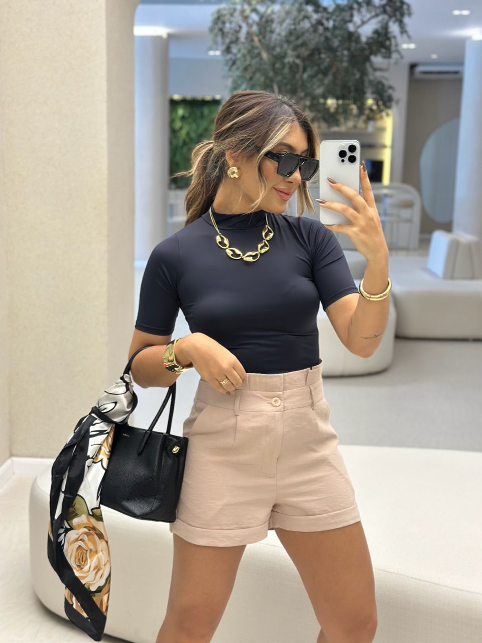 BLUSA HANA GOLA PRETA
