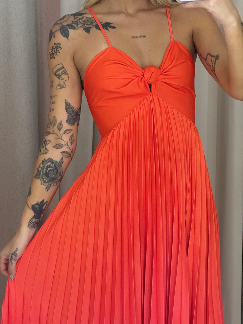 VESTIDO NORONHA PLISSADO LARANJA