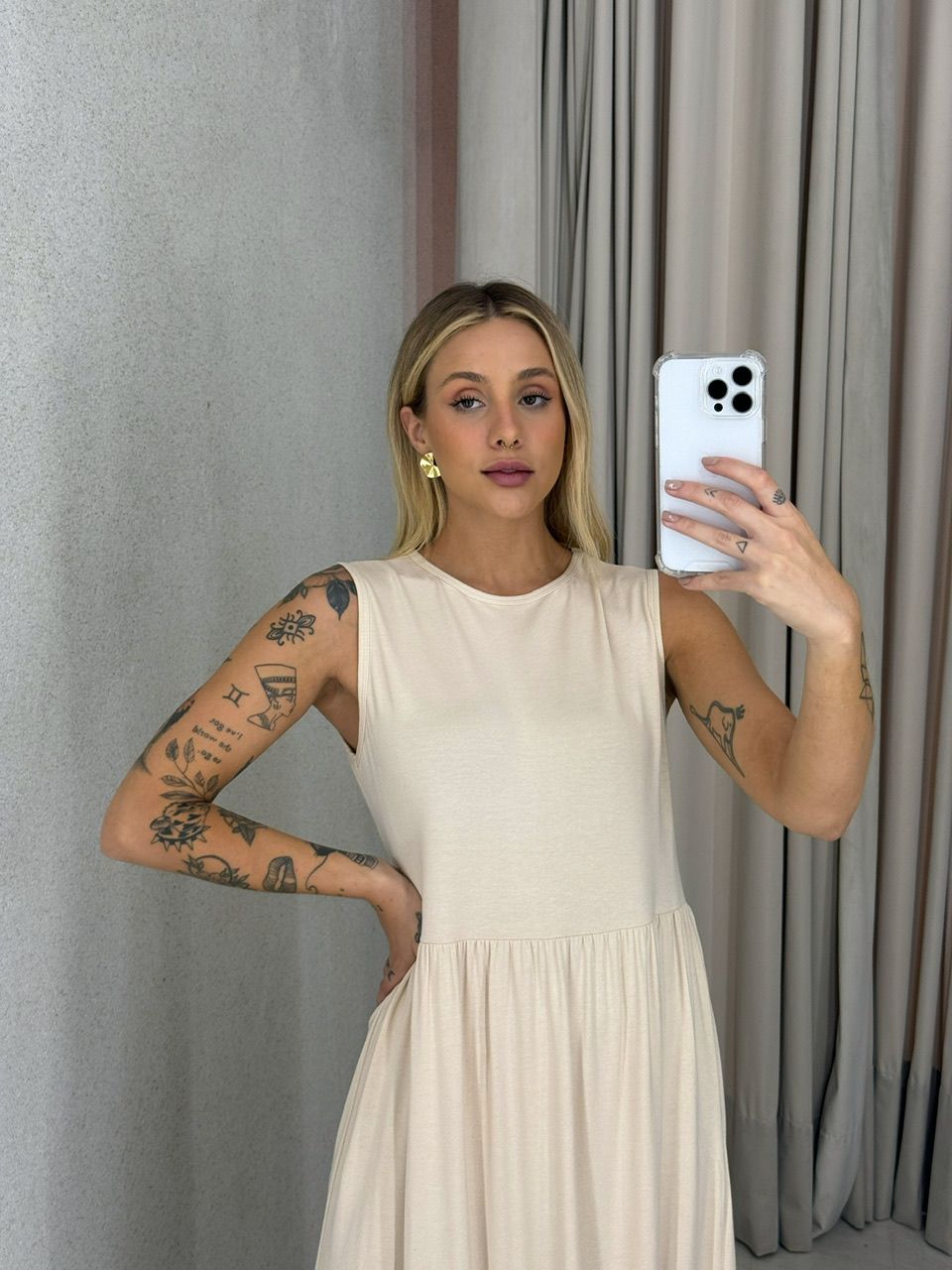 VESTIDO GILDA CAVADO Areia