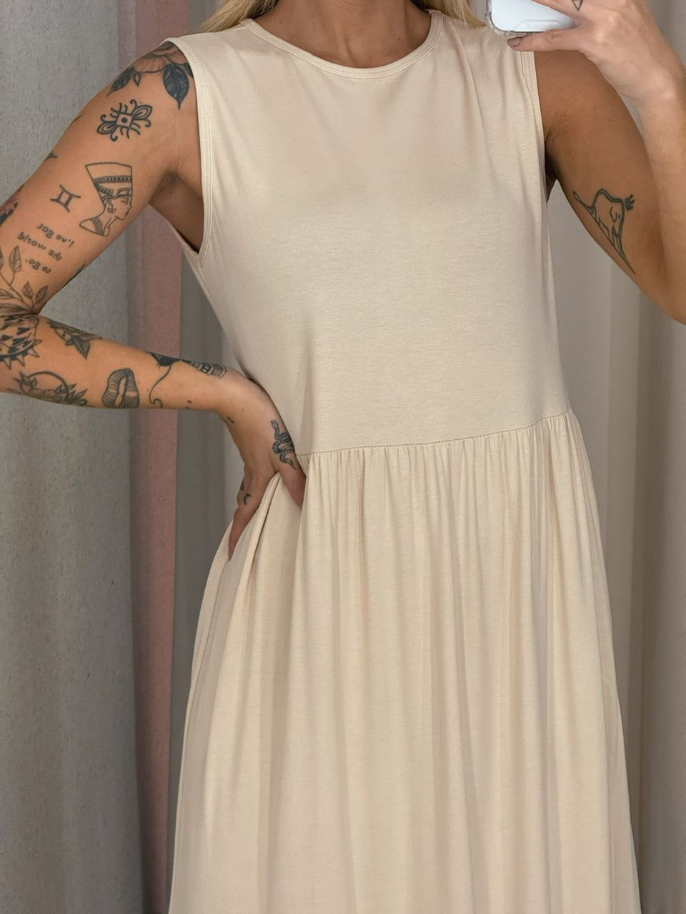 VESTIDO GILDA CAVADO Areia