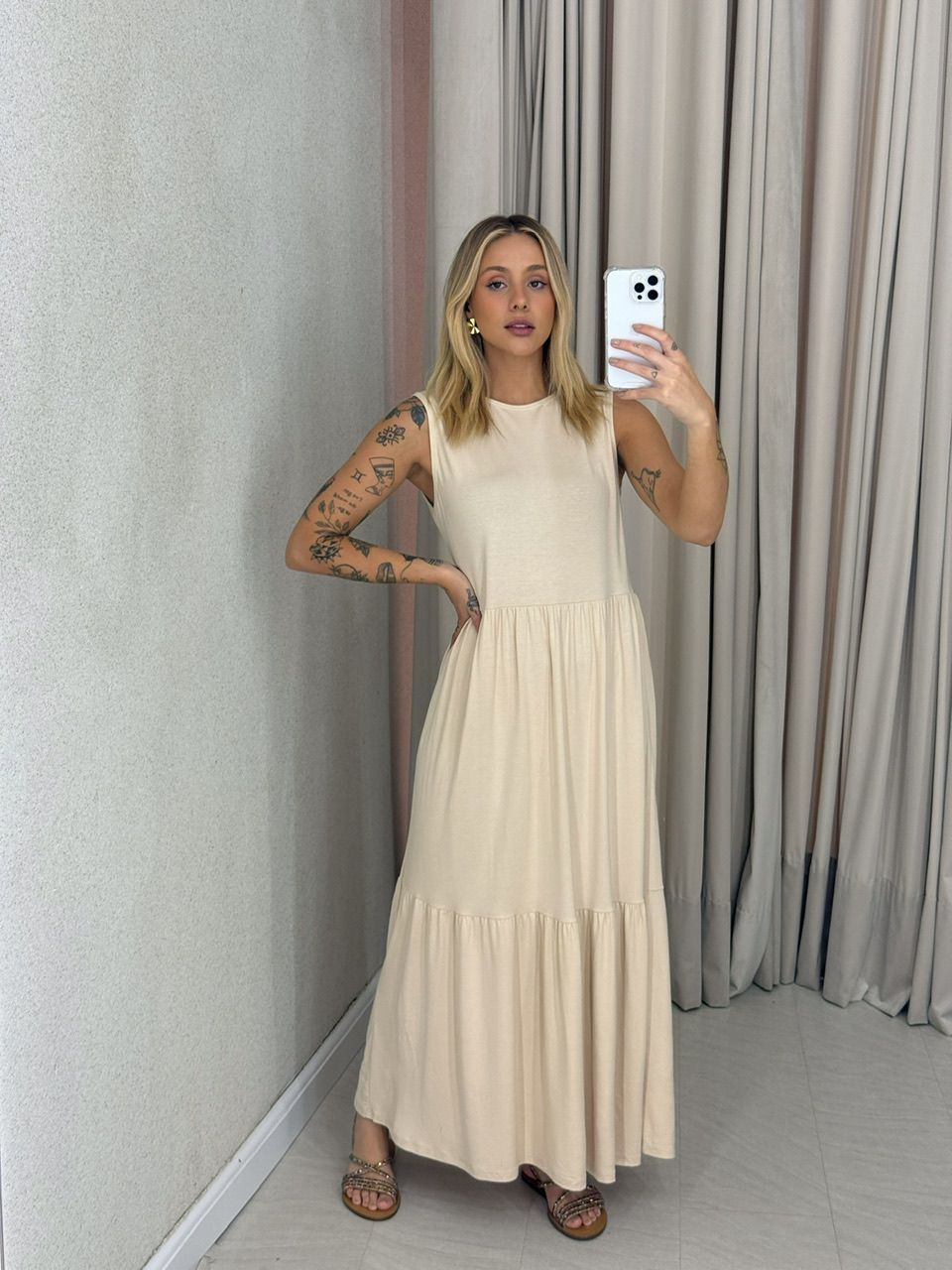 VESTIDO GILDA CAVADO Areia