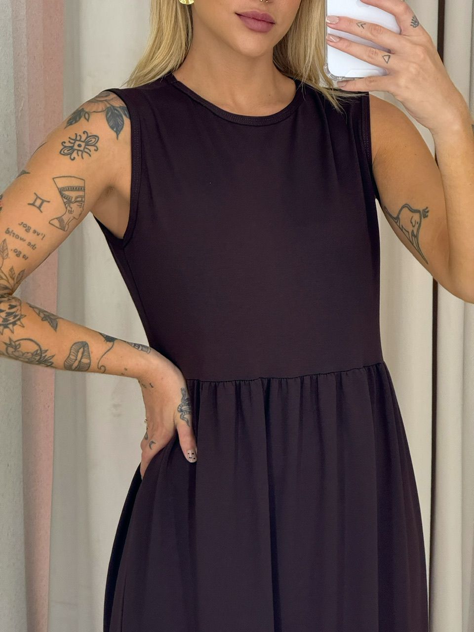 VESTIDO GILDA CAVADO Marrom