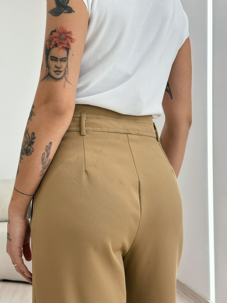 CALÇA MARTA CÓS ALTO PANTALONA CAPUCCINO 