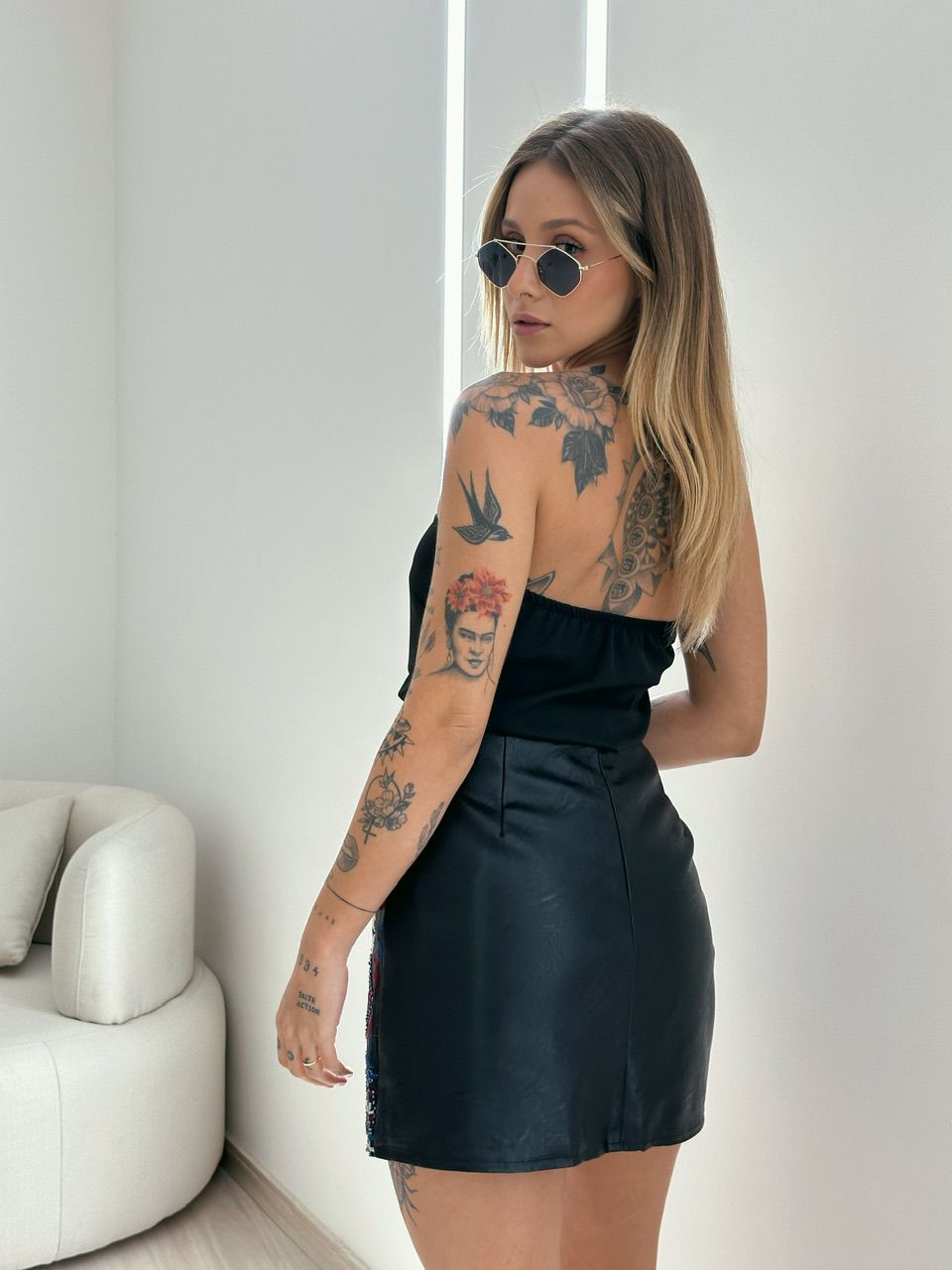 SAIA BORDADA COURINO PRETA