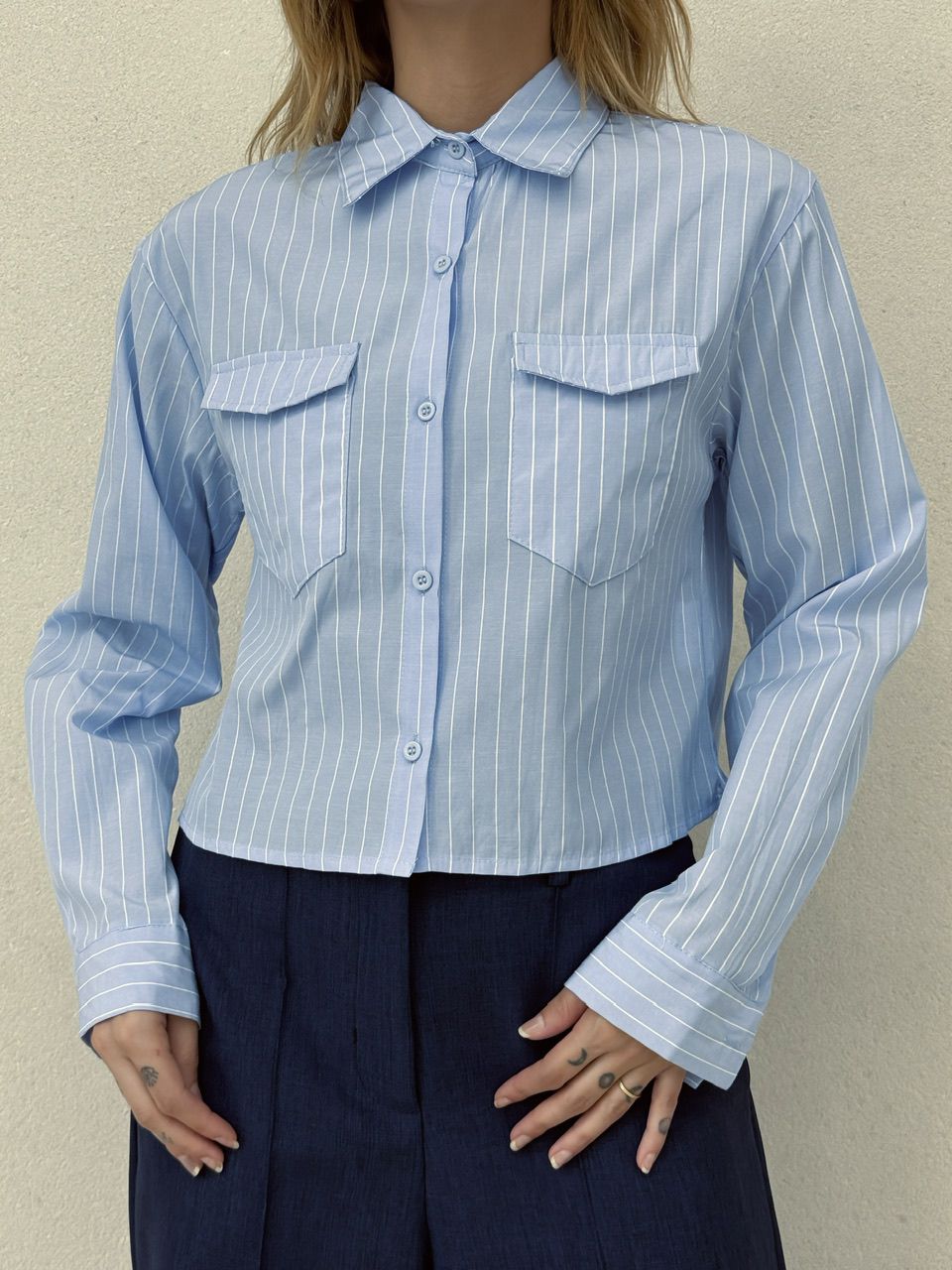 CAMISA CROPPED CLÉO AZUL