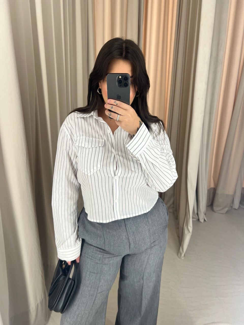 CAMISA CROPPED CLÉO BRANCA
