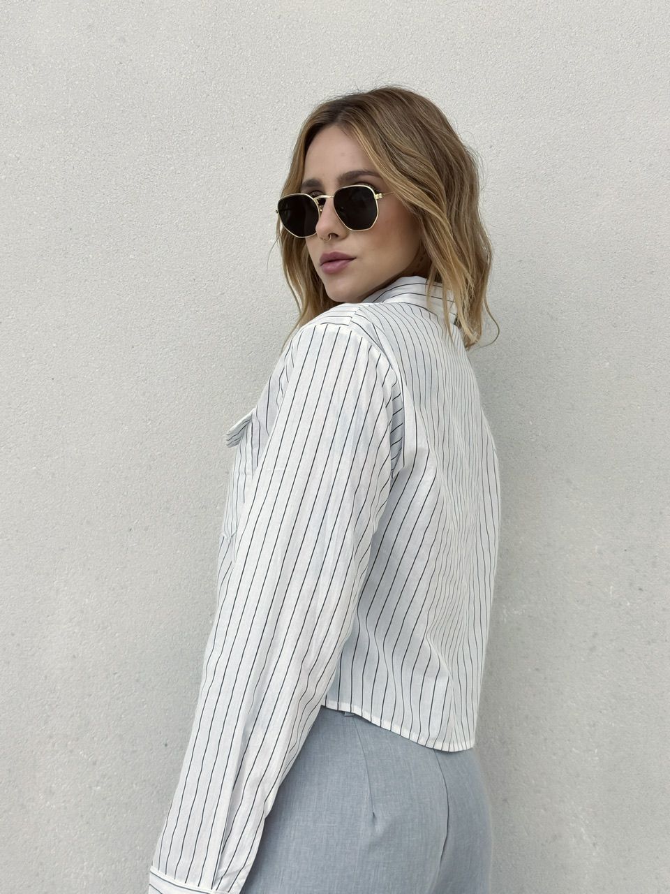 CAMISA CROPPED CLÉO BRANCA