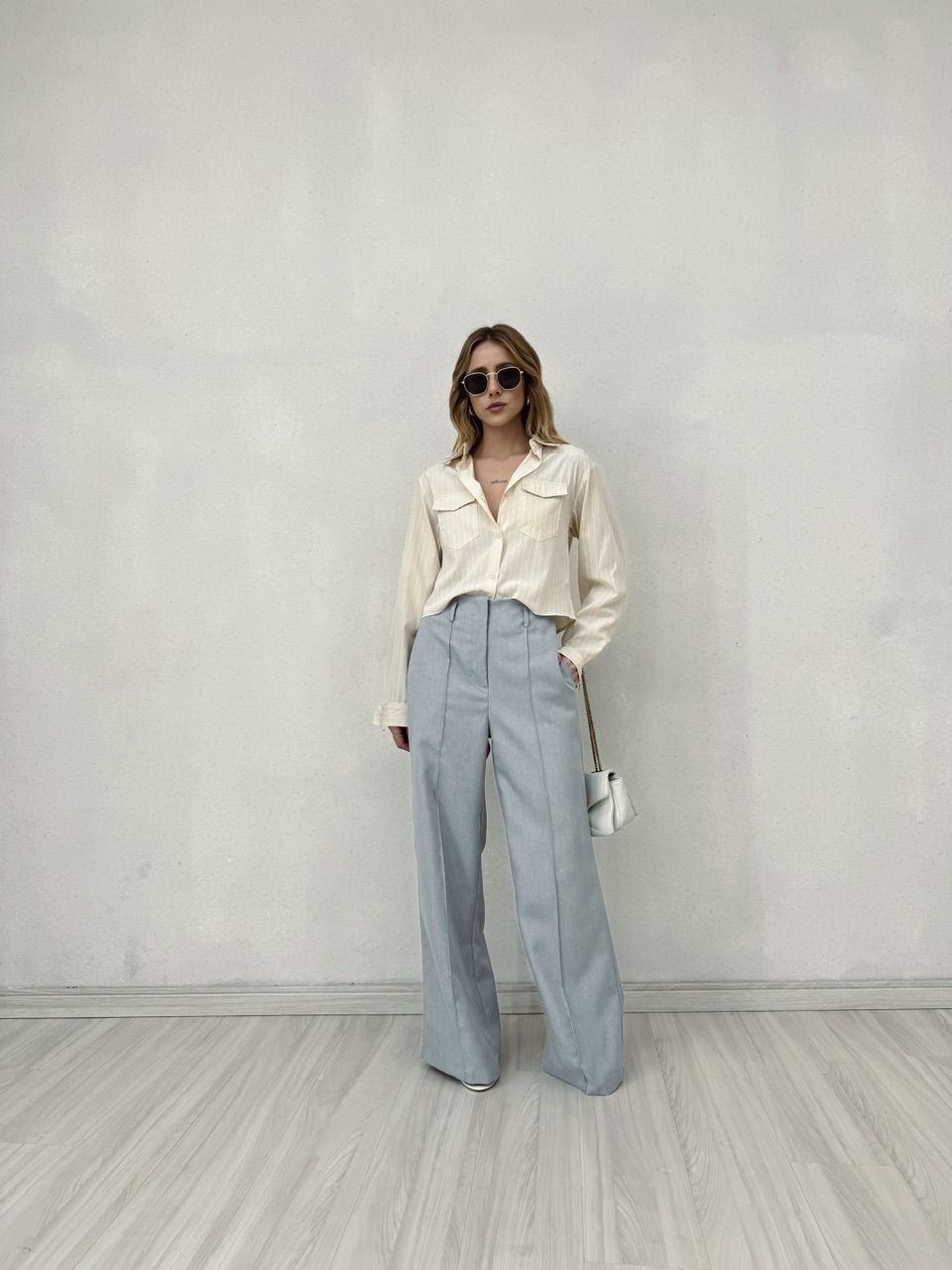 CAMISA CROPPED CLÉO NUDE