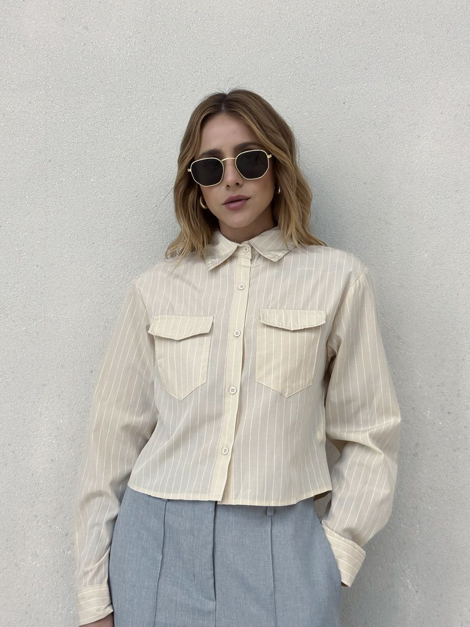CAMISA CROPPED CLÉO NUDE - 0051600049 - CAROLLA FERRARO