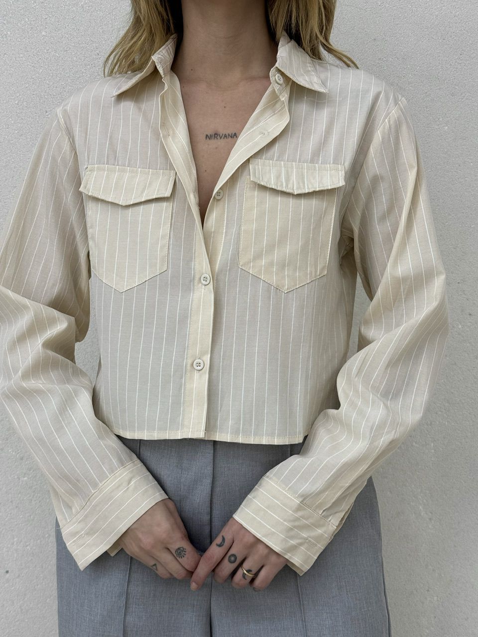 CAMISA CROPPED CLÉO NUDE