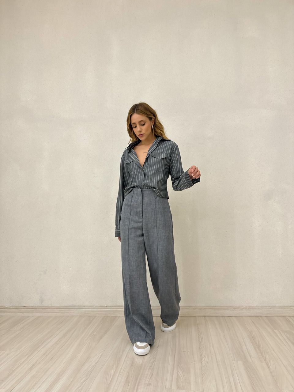 CAMISA CROPPED CLÉO PRETA