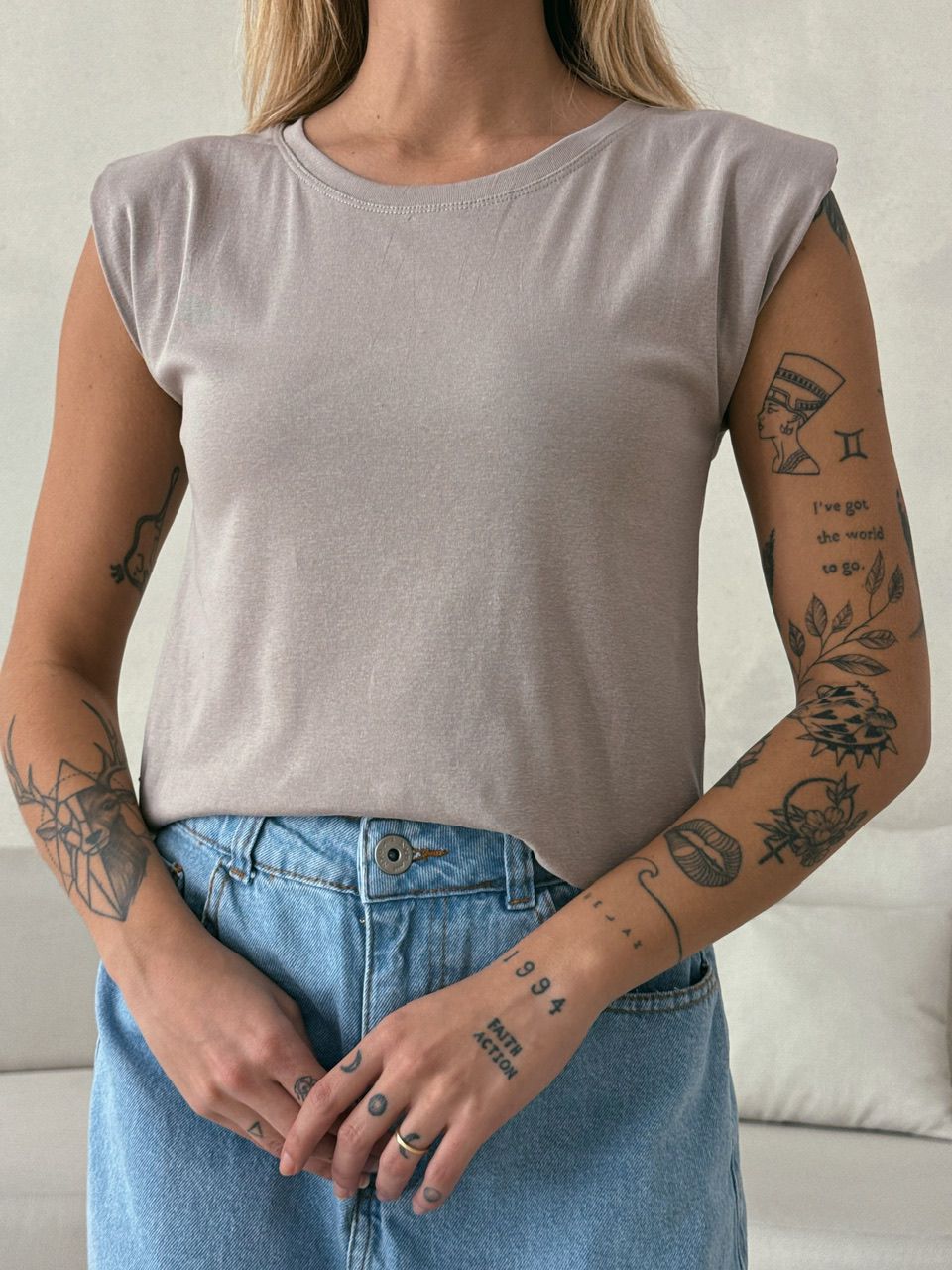 BLUSA CAMILA MUSCLE CAQUI