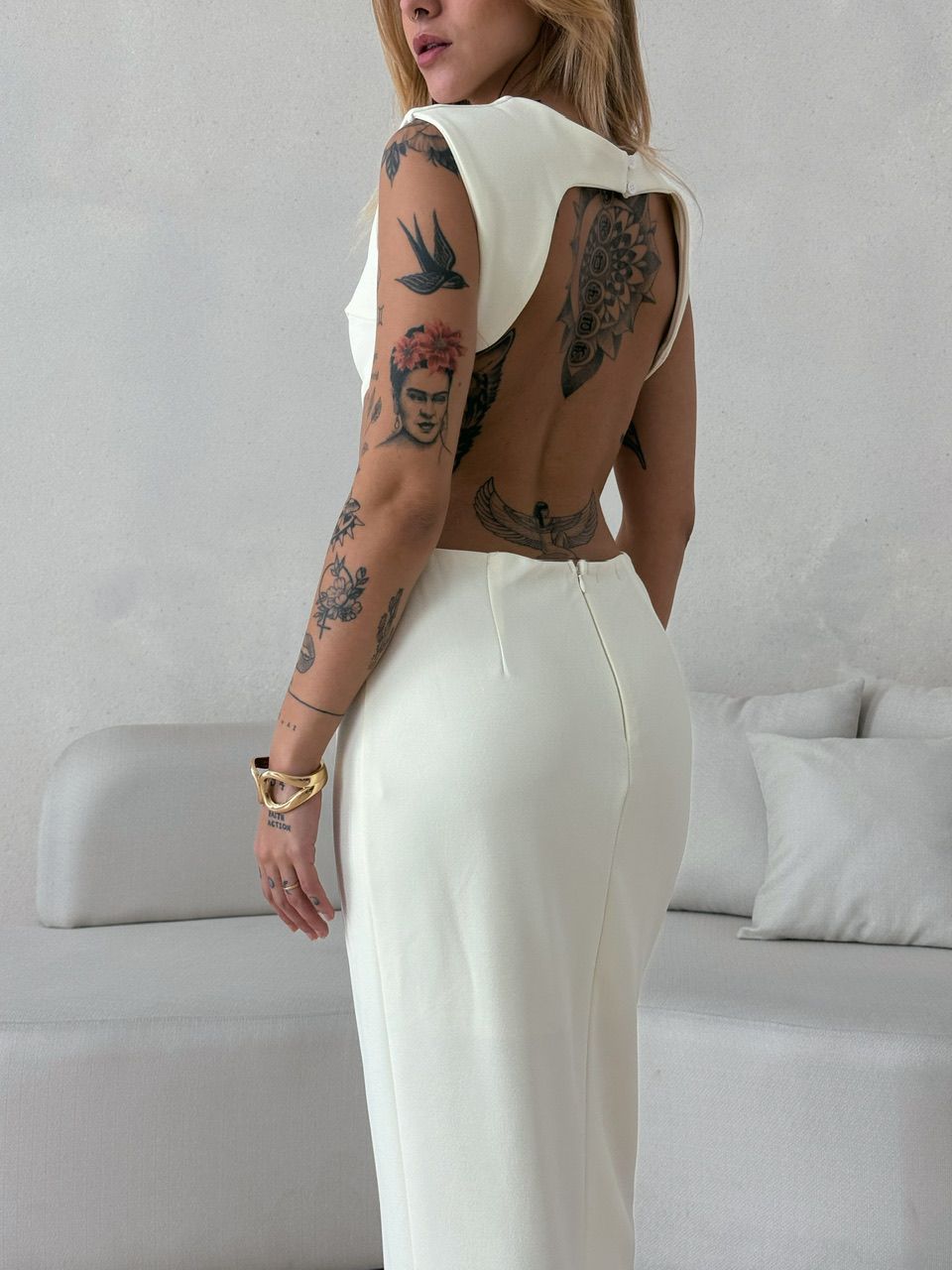 VESTIDO DETALHE VAZADO MARFIM