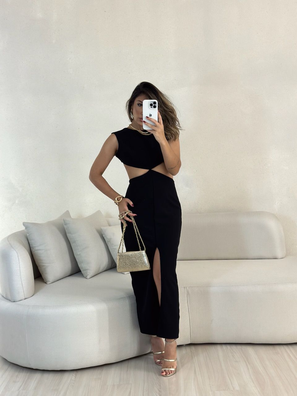 VESTIDO DETALHE VAZADO PRETO