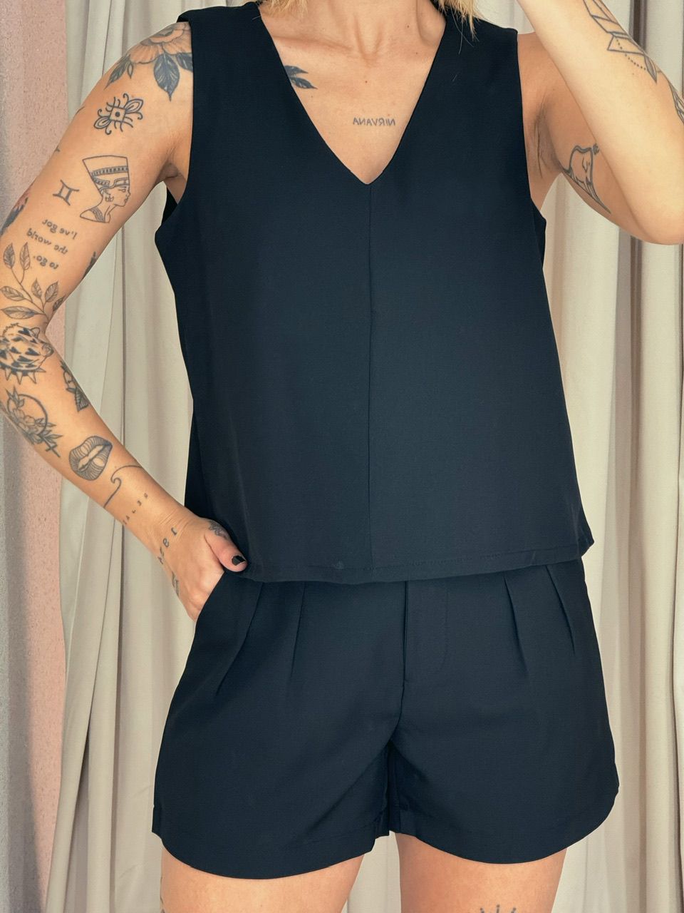CONJUNTO GIOVANNA SHORT PRETO