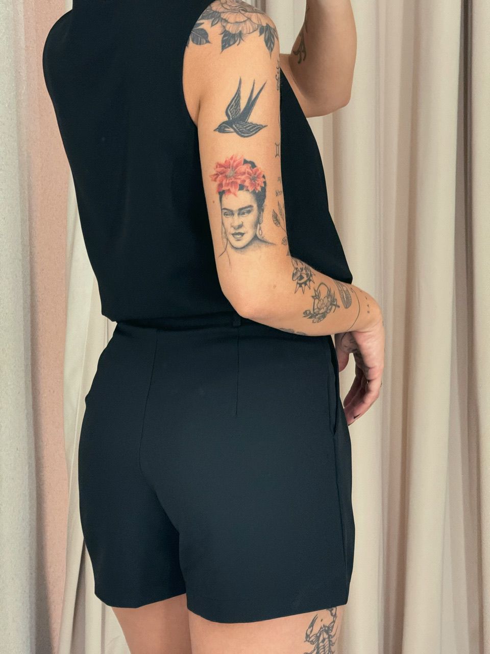 CONJUNTO GIOVANNA SHORT PRETO