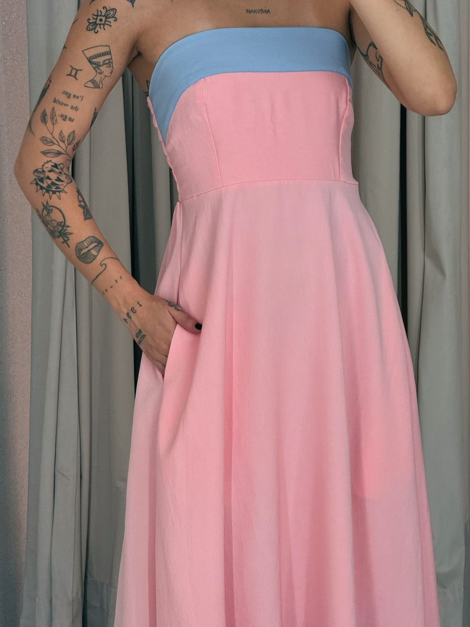 VESTIDO BICOLOR TOMARA QUE CAIA BABY PINK