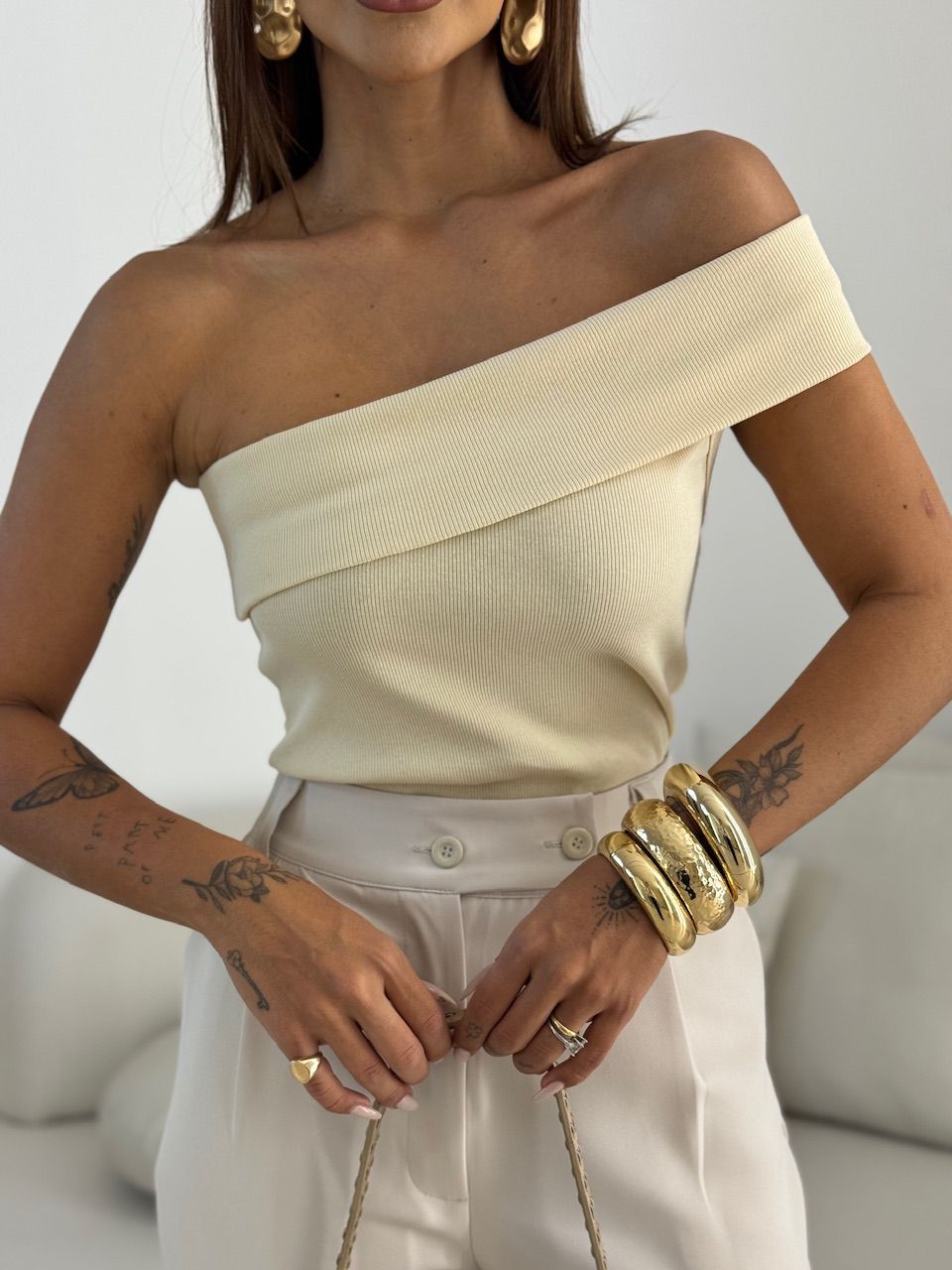 BLUSA CLAUDIA NULA MANGA AREIA
