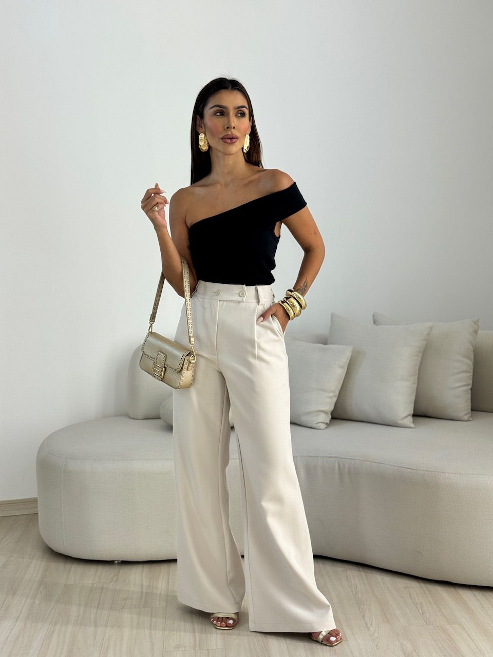 BLUSA CLAUDIA NULA MANGA PRETA