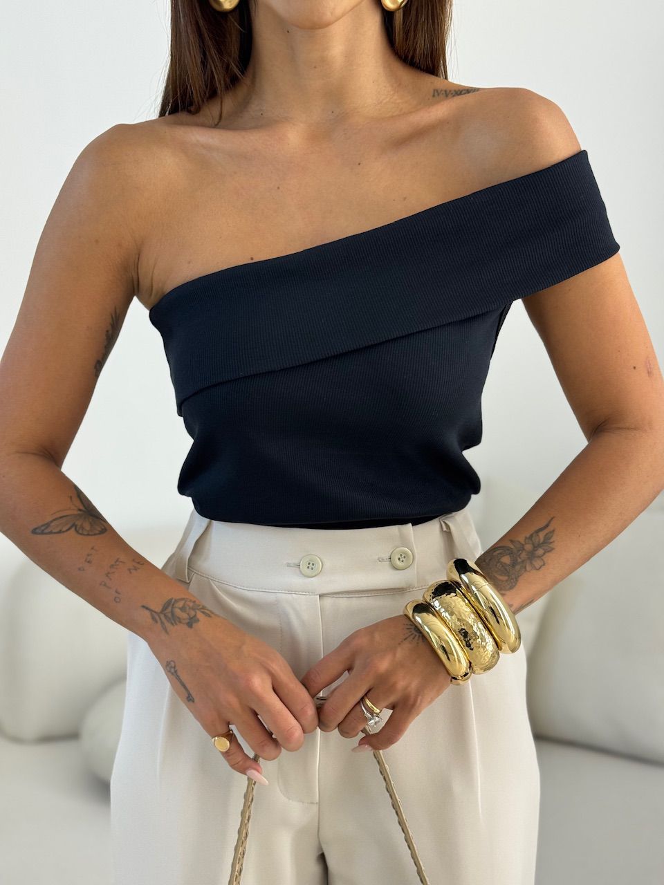 BLUSA CLAUDIA NULA MANGA PRETA