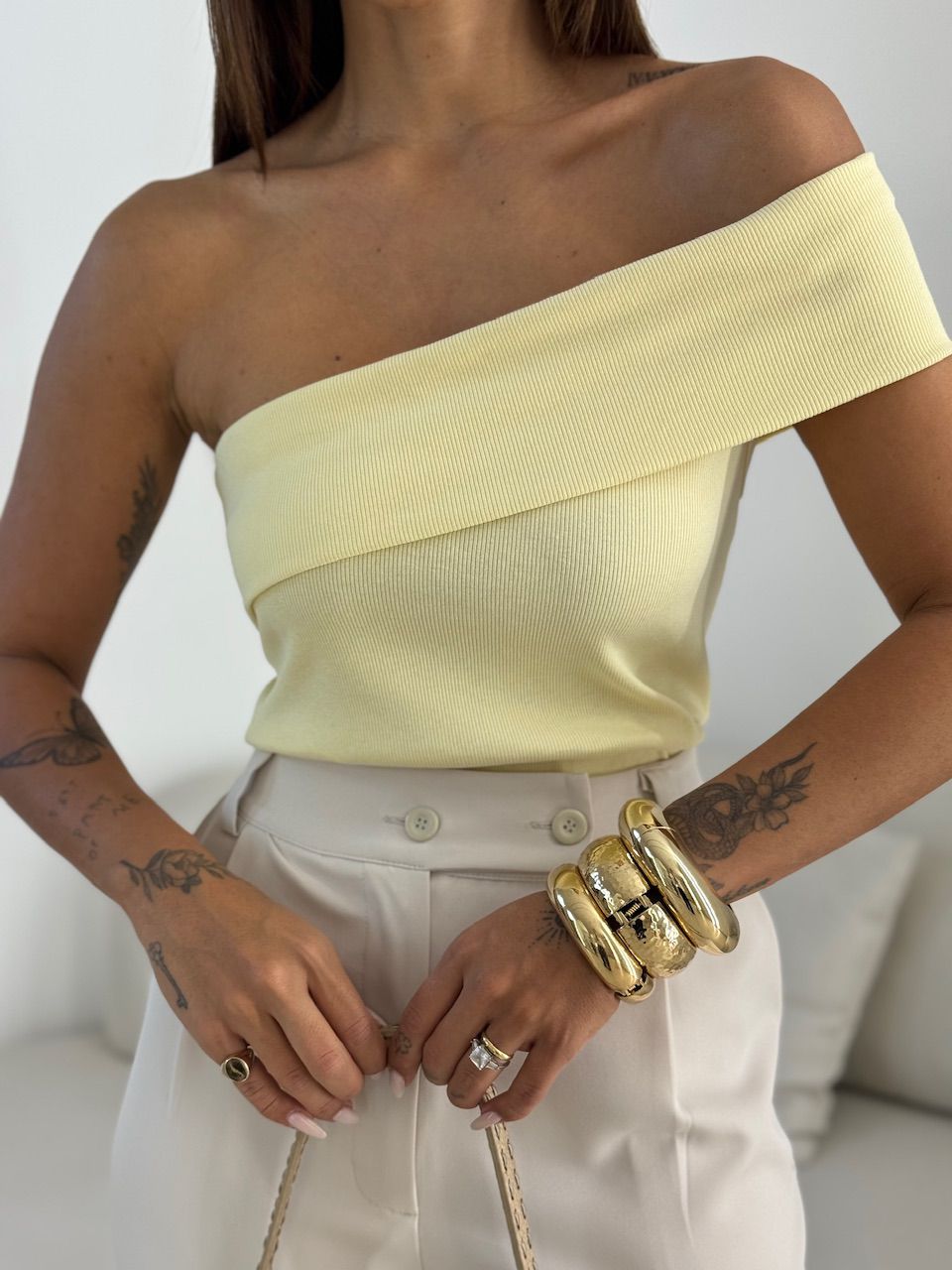 BLUSA CLAUDIA NULA MANGA YELLOW BUTTER