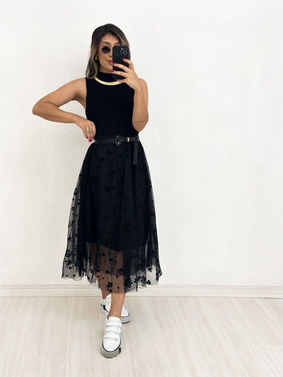 SAIA FLOR TULE PRETA
