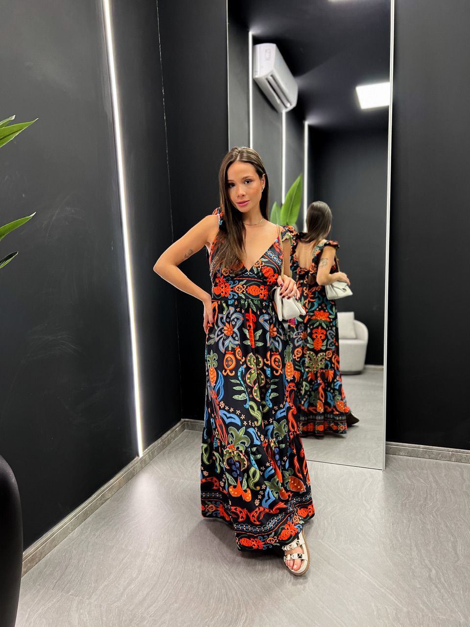 VESTIDO LEANDRA FLORAL AZUL ESTAMPADO - 0044390272 - CAROLLA FERRARO
