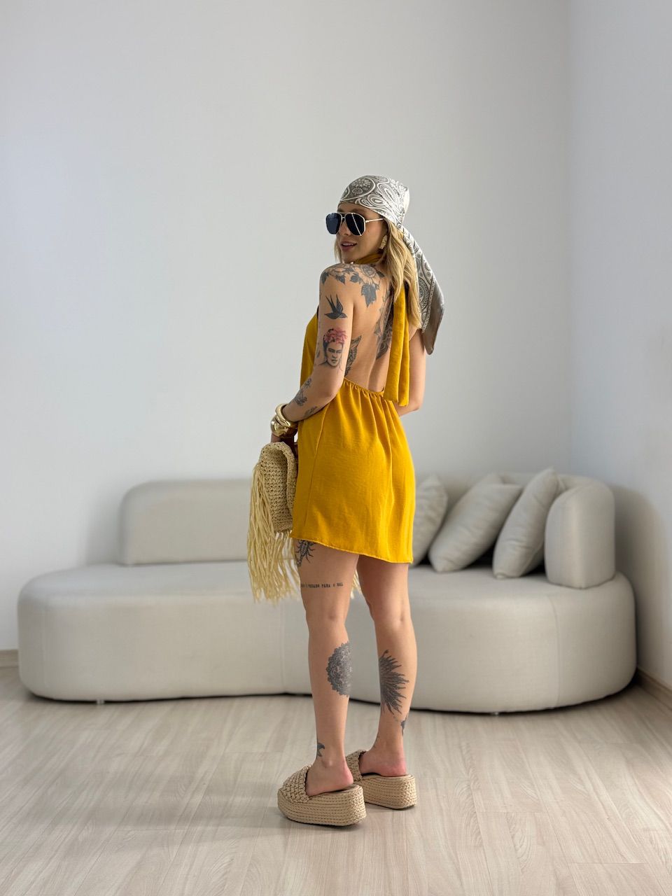 VESTIDO HELOISA CF FRENTE ÚNICA MOSTARDA