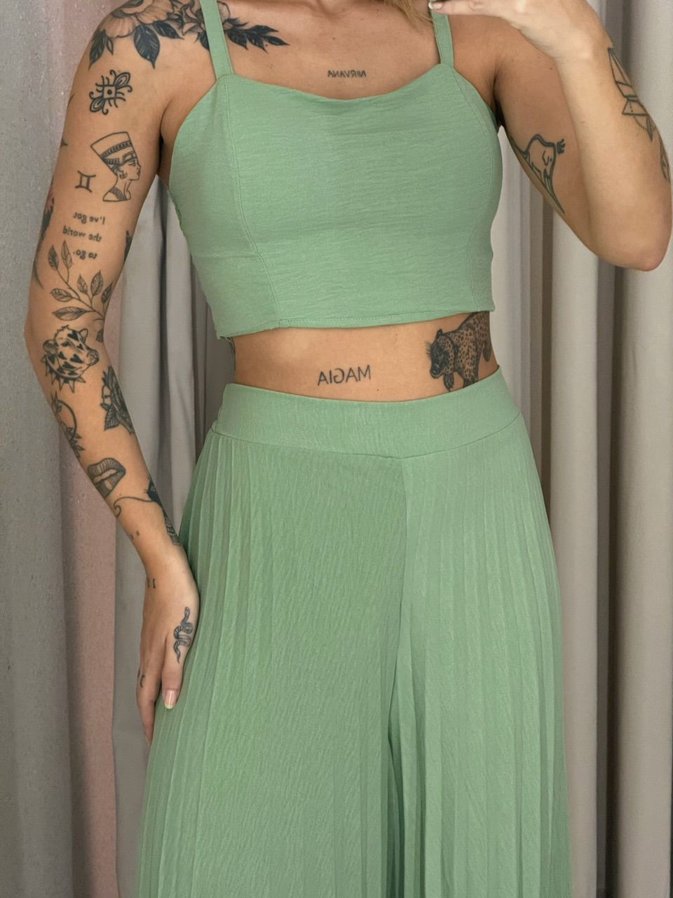 CONJUNTO FRANCINI PLISSADO VERDE