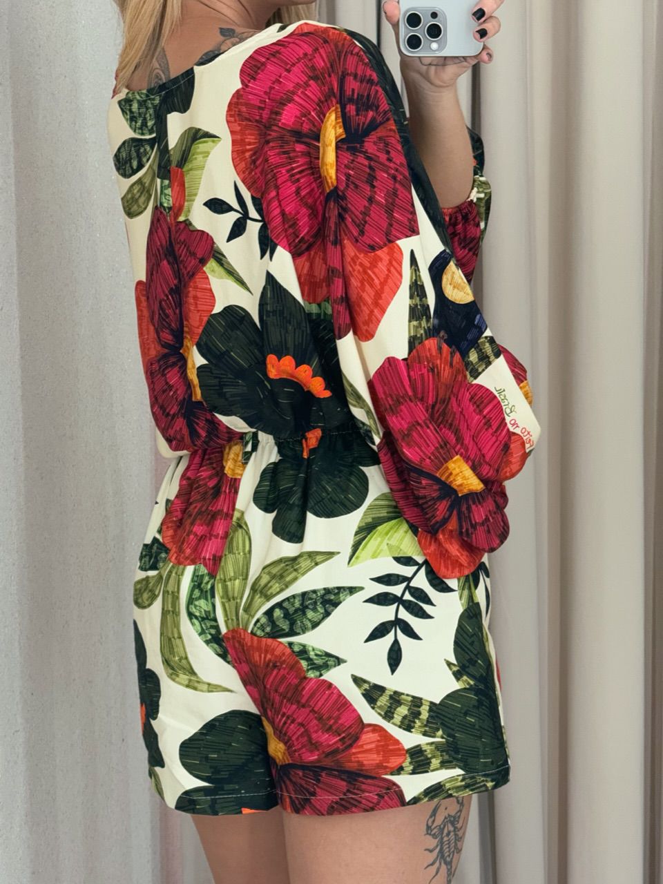 CROPPED ÍSIS ESTAMPADO OFF