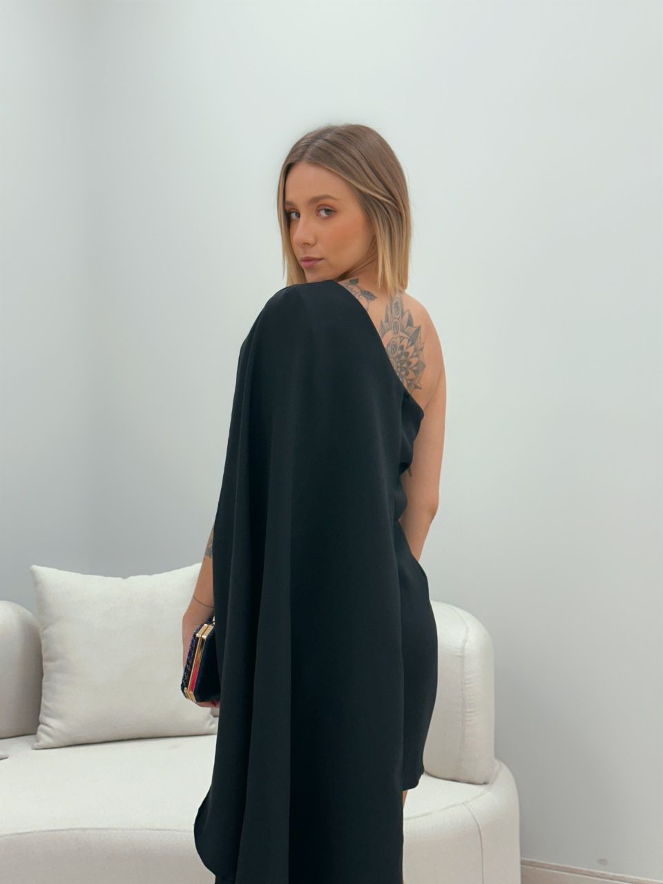 VESTIDO BEATRIZ NULA MANGA PRETO