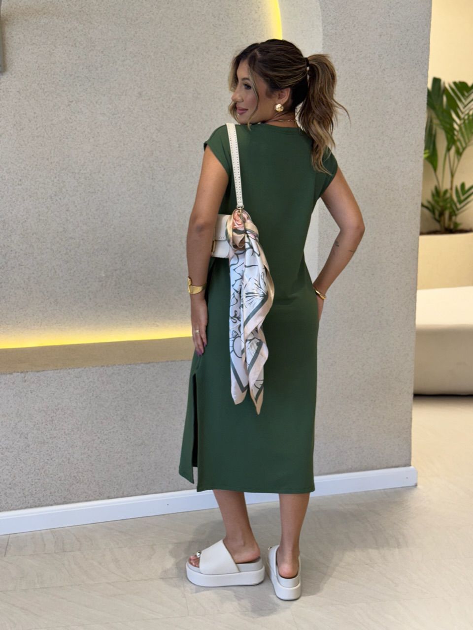 VESTIDO AUGUSTA MUSCLE OLIVA