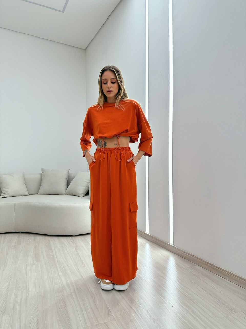 CONJUNTO MOLETINHO SAIA LARANJA