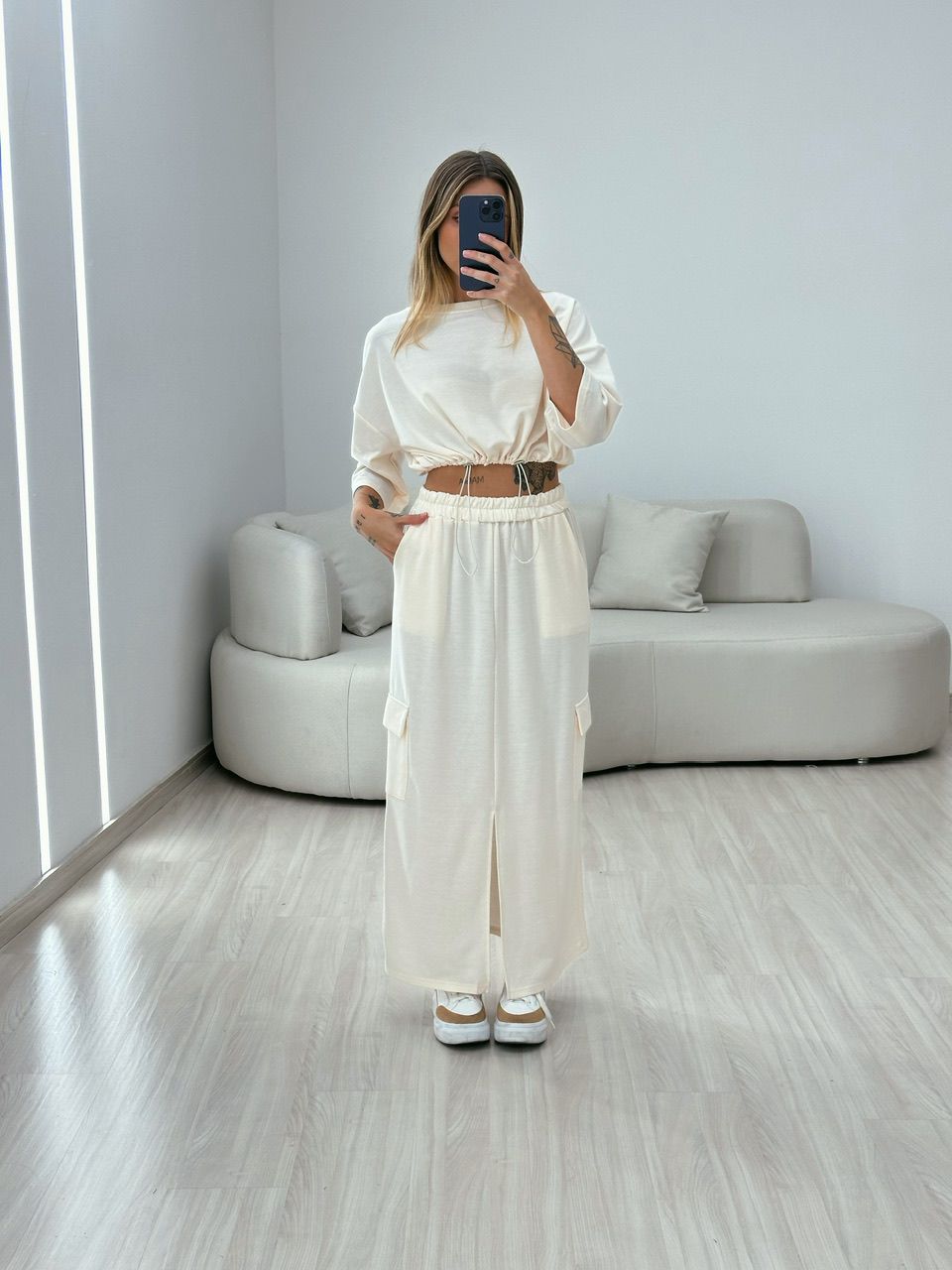 CONJUNTO MOLETINHO SAIA MARFIM