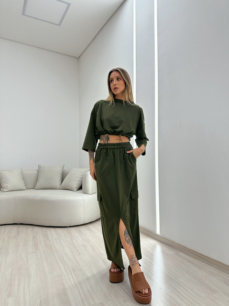 CONJUNTO MOLETINHO SAIA MILITAR