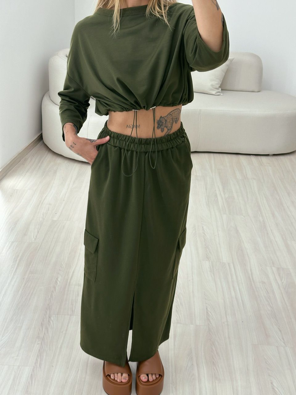 CONJUNTO MOLETINHO SAIA MILITAR