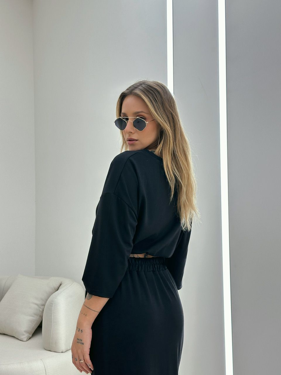 CONJUNTO MOLETINHO SAIA PRETO
