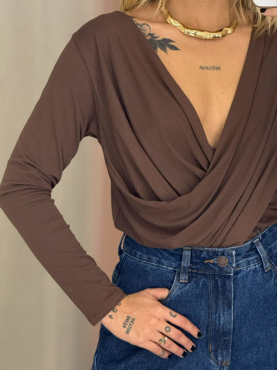 BLUSA THAYLA MANGA LONGA MARROM